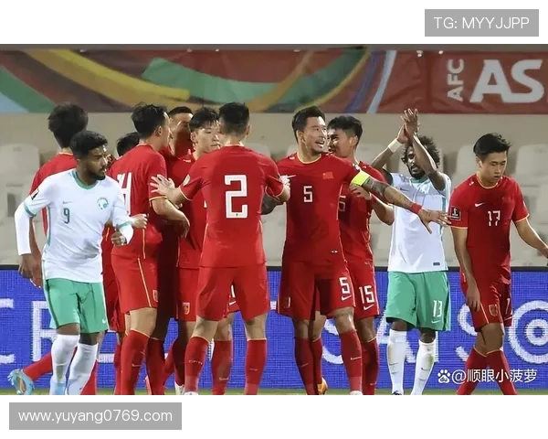 中国足球队迎战亚洲强敌 全力冲击世界杯预选赛出线资格