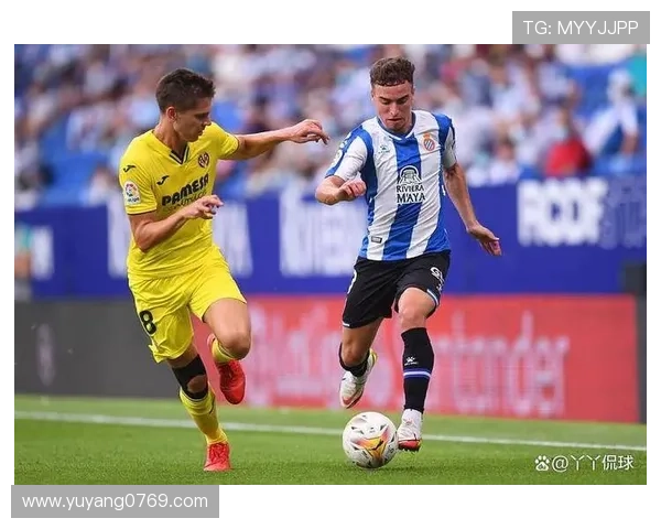 比利亚雷亚尔签约新援加强阵容 目标重返西甲前四争夺欧洲赛场席位