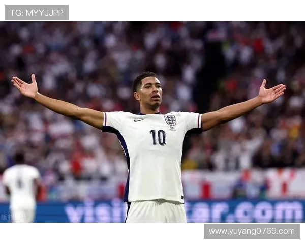 欧洲豪门鏖战再起新星闪耀绿茵场豪门格局或将迎来新变数