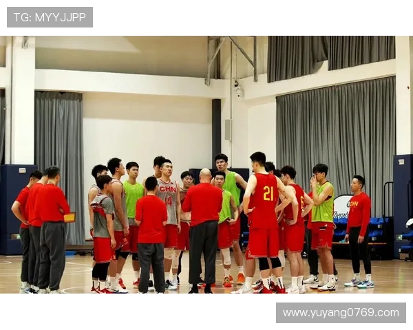 中国男篮集训全面展开新生力量亮相备战国际大赛目标明确 中国男篮集训全面展开新生力量亮相备战国际大赛目标明确